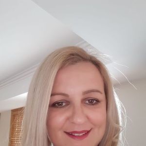 Meet your Posher, Valentina